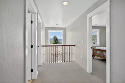 661 Forest Ridge Drive, Medford, OR 97504 - Photo 24