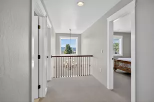 661 Forest Ridge Dr, Medford, OR 97504 - Photo 24