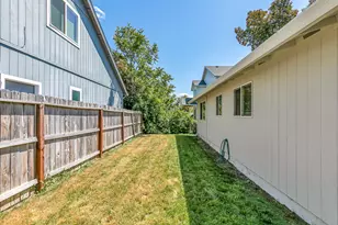 820 Garfield St, Medford, OR 97501 - Photo 24