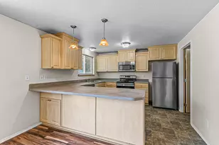 820 Garfield St, Medford, OR 97501 - Photo 10