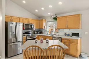 1270 SE 6th St, Prineville, OR 97754 - Photo 10