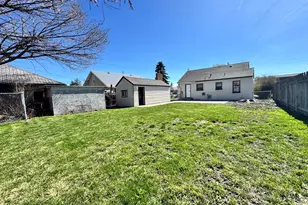 2533 Applegate Ave, Klamath Falls, OR 97601 - Photo 30