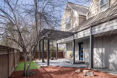 54977 Huntington Road, Bend, OR 97707 - Photo 6