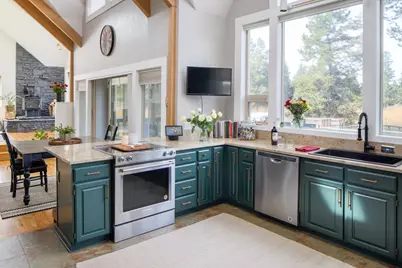 54977 Huntington Road, Bend, OR 97707 - Photo 10