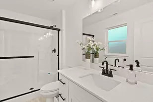 407 NW Monte Vis Ave, Madras, OR 97741 - Photo 18