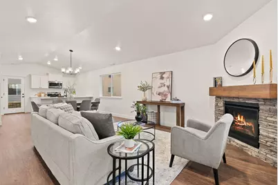 407 NW Monte Vista Avenue #123, Madras, OR 97741 - Photo 2