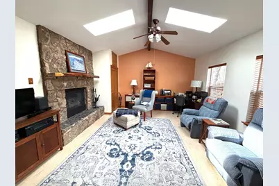 3030 NE Stanton Avenue, Bend, OR 97701 - Photo 16