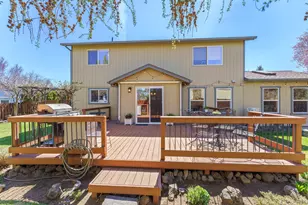 3030 NE Stanton Ave, Bend, OR 97701 - Photo 32