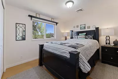 3030 NE Stanton Avenue, Bend, OR 97701 - Photo 24