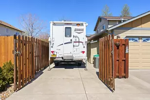 3030 NE Stanton Ave, Bend, OR 97701 - Photo 4