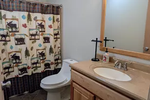 19877 Mahogany St, Bend, OR 97702 - Photo 12