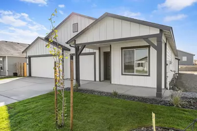 432 NW Monte Vista Avenue #125, Madras, OR 97741 - Photo 2
