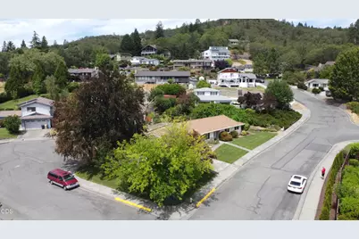 108 NW Sunhill Drive, Grants Pass, OR 97526 - Photo 36