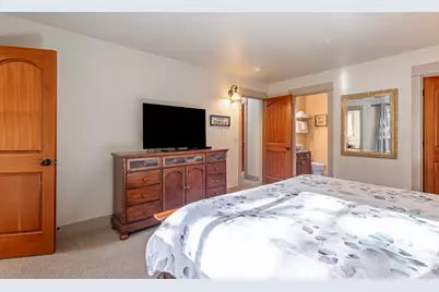 17822 Big Leaf Lane, Sunriver, OR 97707 - Photo 26