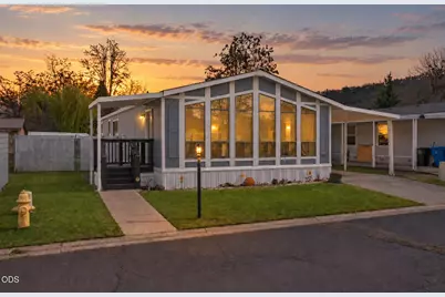 633 E Archwood Drive #UNIT 86, Eagle Point, OR 97524 - Photo 1