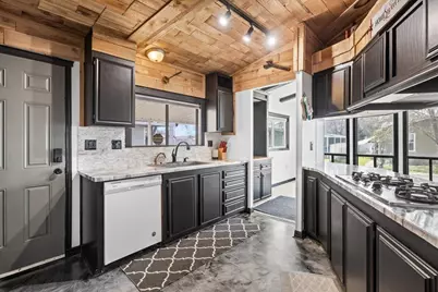 633 E Archwood #UNIT 86, Eagle Point, OR 97524 - Photo 10