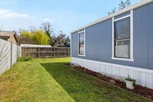 633 E Archwood, Eagle Point, OR 97524 - Photo 20