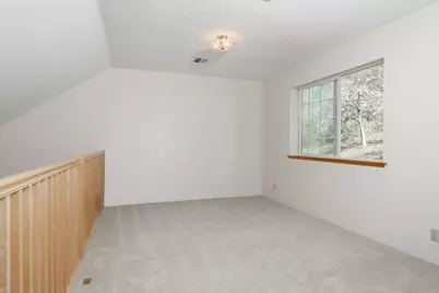 300 Colonial Drive, Grants Pass, OR 97526 - Photo 24