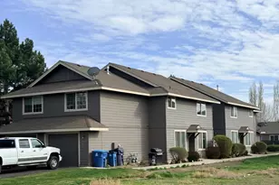 2904 SW Juniper Ave, Redmond, OR 97756 - Photo 1