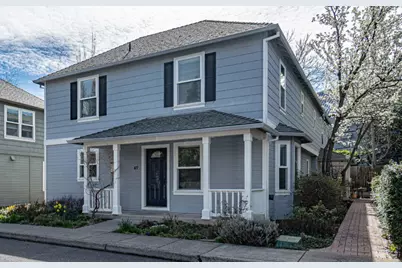 827 Blackberry Lane, Ashland, OR 97520 - Photo 1