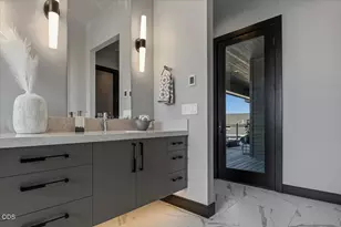 10504 Bitterbrush Ct, Redmond, OR 97756 - Photo 58