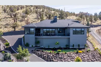 10504 Bitterbrush Court, Redmond, OR 97756 - Photo 2