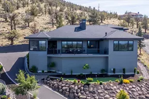 10504 Bitterbrush Ct, Redmond, OR 97756 - Photo 2