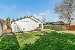 317 Jeanette Ave, Medford, OR 97501 - Photo 30