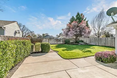 317 Jeanette Avenue, Medford, OR 97501 - Photo 26