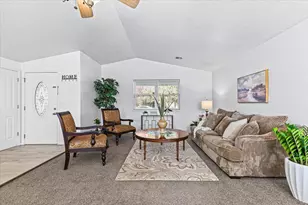 317 Jeanette Ave, Medford, OR 97501 - Photo 18