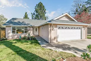 130 Rhonda Ln, Phoenix, OR 97535 - Photo 1