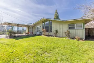 1512 Clara Ave, Grants Pass, OR 97527 - Photo 6