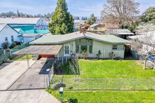 1512 Clara Ave, Grants Pass, OR 97527 - Photo 4