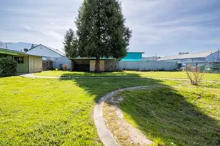 1512 Clara Ave, Grants Pass, OR 97527 - Photo 28