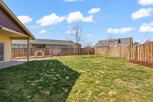 389 NE Blackbear St, Prineville, OR 97754 - Photo 32