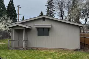 339 South St, Butte Falls, OR 97522 - Photo 26