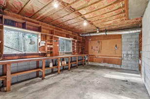 200 Hornet Ln, Grants Pass, OR 97527 - Photo 34