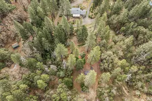 200 Hornet Ln, Grants Pass, OR 97527 - Photo 44