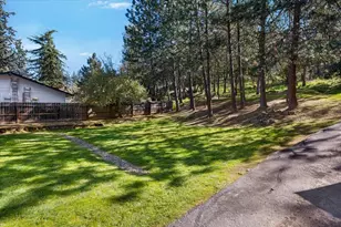 645 S 5th, Jacksonville, OR 97530 - Photo 34