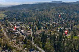 645 S 5th, Jacksonville, OR 97530 - Photo 46