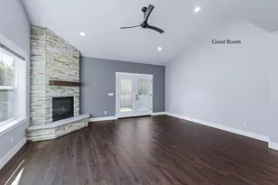 201 SE Sand Cyn Ln, Grants Pass, OR 97527 - Photo 16