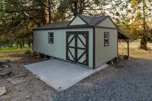 421 Sunset Beach Rd, Klamath Falls, OR 97601 - Photo 10