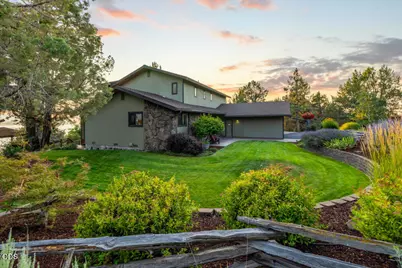 421 Sunset Beach Road, Klamath Falls, OR 97601 - Photo 2