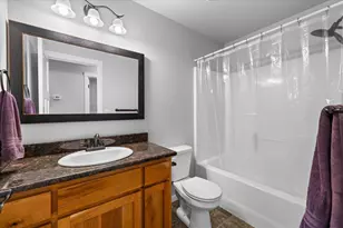 2818 Esther Ln, Grants Pass, OR 97527 - Photo 16