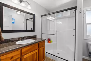 2818 Esther Ln, Grants Pass, OR 97527 - Photo 14