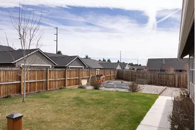 450 NE Oak Court, Redmond, OR 97756 - Photo 18