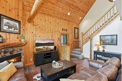 8831 Cliff Swallow Drive, Redmond, OR 97756 - Photo 6