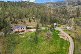 580 Ragsdale Rd, Trail, OR 97541 - Photo 6