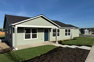 639 NE Arnold St, Madras, OR 97741 - Photo 4