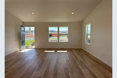 639 NE Arnold Street #173, Madras, OR 97741 - Photo 12